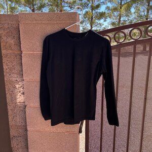 True Classic Long Sleeve - M